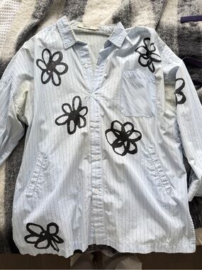 Moditec Flower Button Down